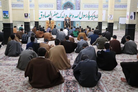 تصاویر/ جلسه اخلاق عمومی آیت الله بنابی در حوزه علمیه بناب‌