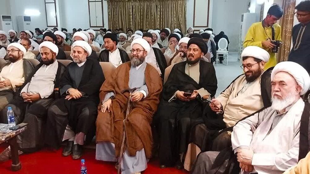 برگزاری پیشنشست همایش "یکصدمین سال بازتأسیس حوزه علمیه قم" در پاکستان 3 برگزاری پیشنشست همایش "یکصدمین سال بازتأسیس حوزه علمیه قم" در پاکستان