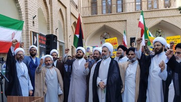 تصاویر/ تجمع روحانیون و طلاب حوزه علمیه یزد در حمایت از جبهه مقاومت فلسطین