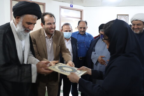 نماینده ولی فقیه در خوزستان از کادر بیمارستان تخصصی بوستان قدردانی کرد