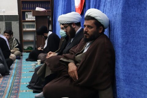 تصاویر/ هیئت هفتگی مدرسه علمیه امام خامنه‌ای ارومیه
