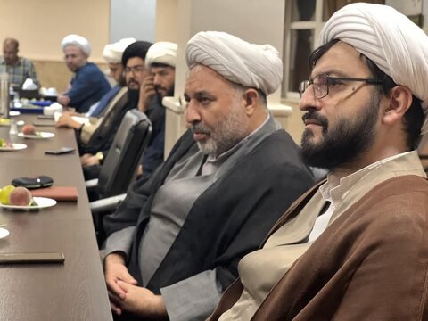 تصاویر / تجلیل از متولیان امور وقف مدارس علمیه قزوین با حضور مدیر حوزه علمیه استان قزوین