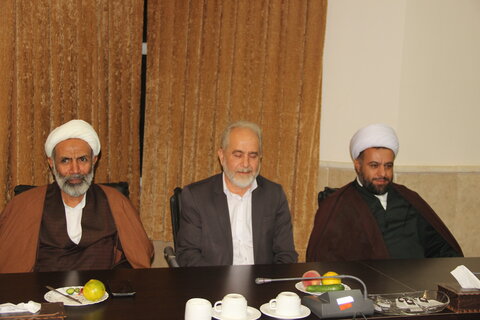 تصاویر / تجلیل از متولیان امور وقف مدارس علمیه قزوین با حضور مدیر حوزه علمیه استان قزوین