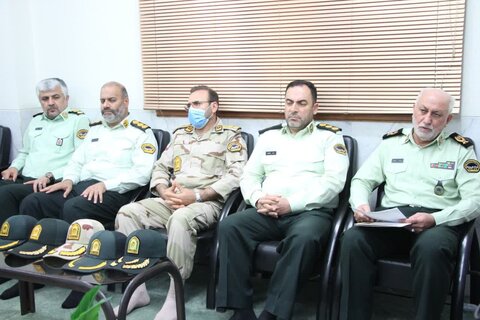 تصاویر/ دیدار فرمانده انتظامی و رؤسای پلیس های بوشهر با امام جمعه