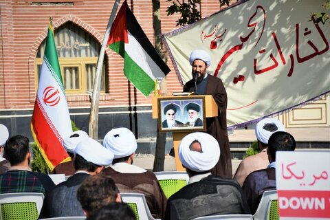 تصاویر/ تجمع انقلابی روحانیون و طلاب شهرستان خوی در حمایت از مجاهدان فلسطین