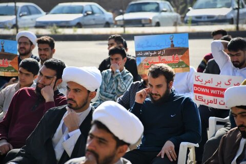 تصاویر/ تجمع انقلابی روحانیون و طلاب شهرستان خوی در حمایت از مجاهدان فلسطین