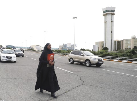 تصاویر/ استقبال از شیخ زکزاکی در فرودگاه امام خمینی (ره)