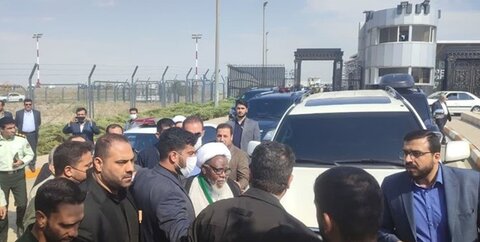 الشيخ الزكزاكي يصل إلى إيران