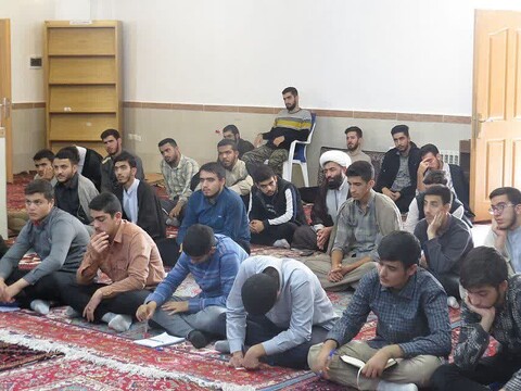 تصاویر/ جلسه درس اخلاق مدرسه علمیه امام خمینی (ره) خوی