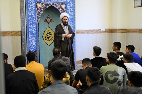 تصاویر/ امام جمعه شهرستان خوی در آموزشگاه شهید اخروی