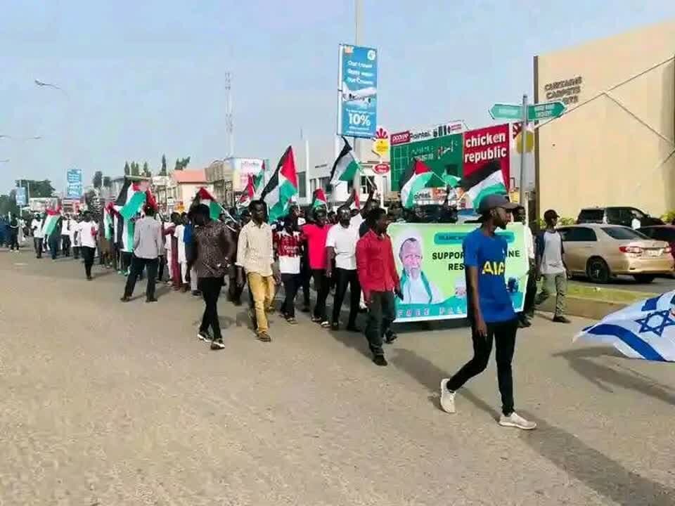 راهپیمایی مسلمانان نیجریه در حمایت از مردم غزه +تصاویر