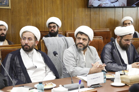 تصاویر / نشست هم اندیشی اعضای شبکه تولیدکنندگان محتوایی مبلغین با رئیس سازمان تبلیغات اسلامی