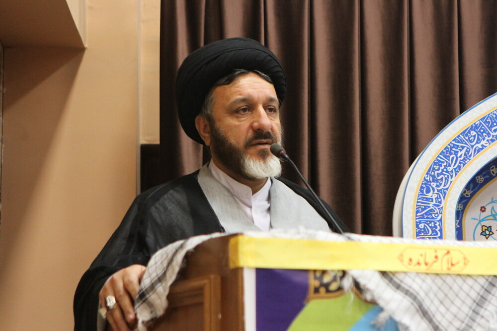 عزت جمهوری اسلامی ایران را مدیون ولی فقیه هستیم