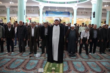 تصاویر/ اقامه نماز جمعه شهرستان تکاب