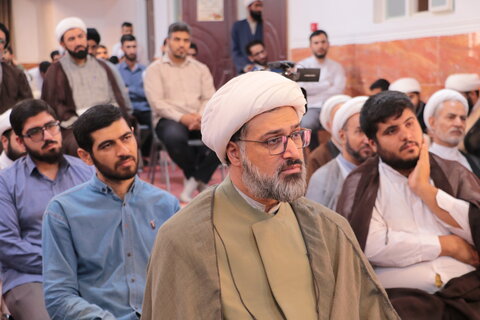 تصاویر| بازدید مشاور رئیس جمهور در امور روحانیت از مدرسه علمیه منصوریه و حضور در جمع طلاب
