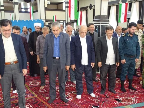 تصاویر/ نماز جمعه امروز شهرستان چهاربرج