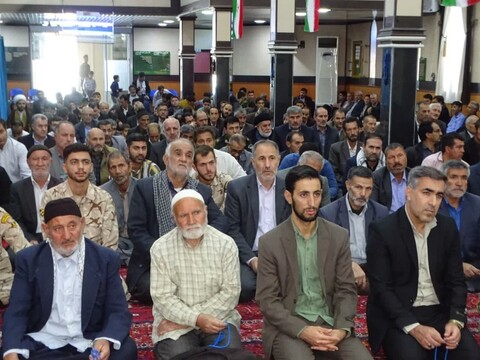 تصاویر/ نماز جمعه امروز شهرستان چهاربرج