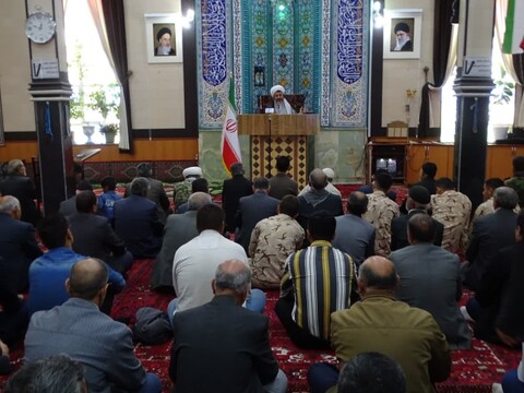 تصاویر/ نماز جمعه امروز شهرستان چهاربرج