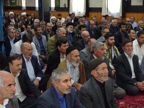 تصاویر/ نماز جمعه امروز شهرستان چهاربرج