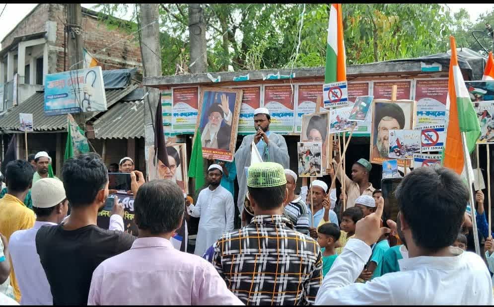 ফিলিস্তিনের নিরীহ মানুষের উপর অত্যাচারের প্রতিবাদে মিছিল+ছবি