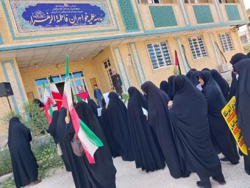 فیلم| تجمع طلاب مدرسه علمیه فاطمة الزهرا (س) کنگان