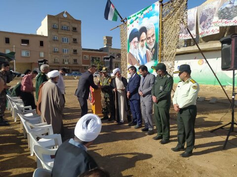 تصاویر/افتتاح نمایشگاه دستاورد‌های علمی فناوری  هسته‌ای و صنايع دفاع جمهوری اسلامی ایران در آران وبیدگل