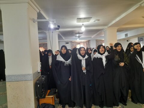 تصاویر تجمع خواهران حوزوی لرستان در حمایت از مردم فلسطین