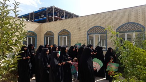 تصاویر تجمع خواهران طلبه نورآبادی در حمایت از مردم فلسطین