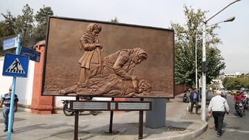 حزب الله مقر جاسوسی اسرائیل را زد/ پایتخت رنگ شعر گرفت/ پایتخت از قاب قحطی بزرگ رونمایی کرد