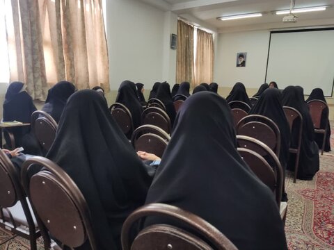 برگزاری اولین جلسه توجیهی کانون هنری رسانه ای رضوان در مهریز