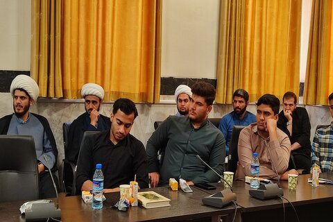 نشست علمی « بایسته های تبیین معارف دینی در عصر حاضر » در کرمانشاه