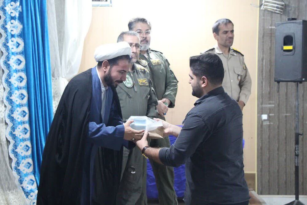 دوره آموزشی بصیرت ویژه خانوادههای هوانیروز شهید وطن پور برگزار شد + عکس