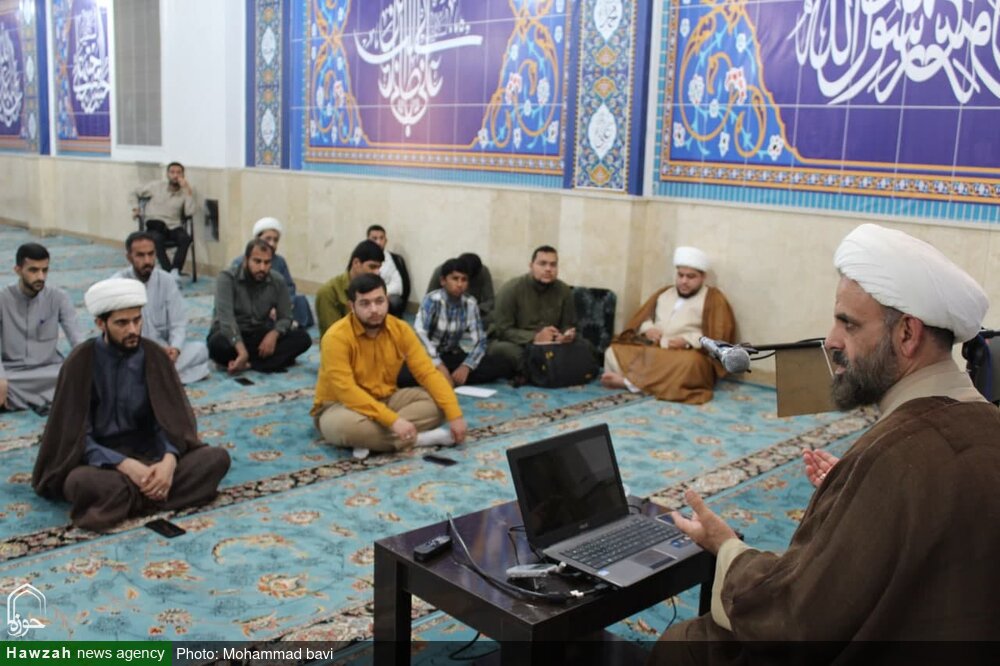 دوره مقدماتی آشنایی با مهارت های پیشگیری و ترک گناه برگزار شد + عکس