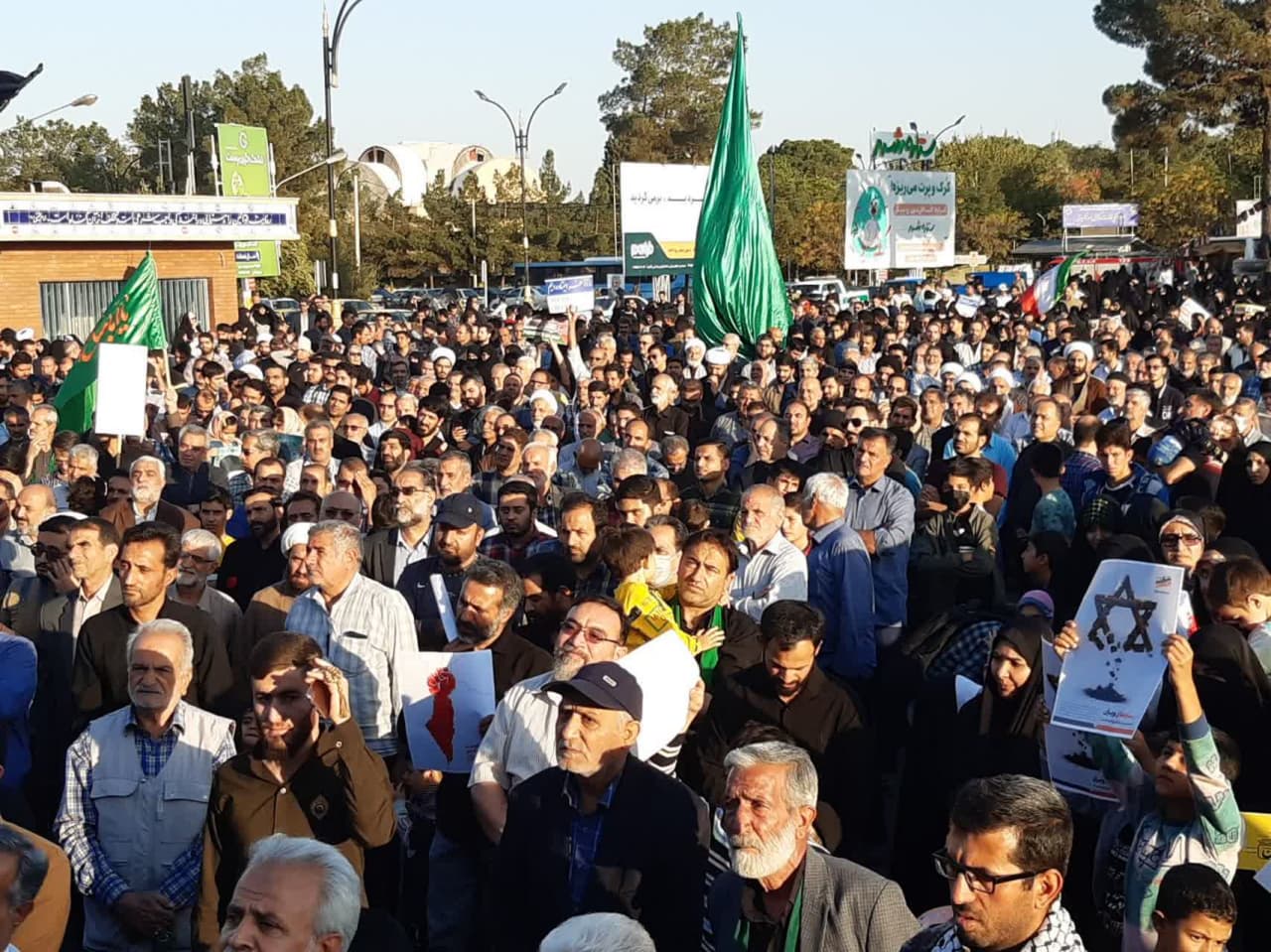 فیلم| راهپیمایی مردم کاشان علیه رژیم غاصب صهیونیستی