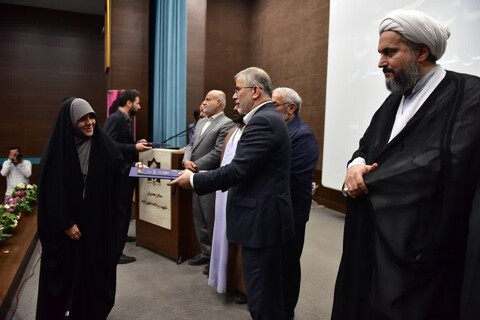 تصاویر/مراسم تجلیل از خادمان حسینی