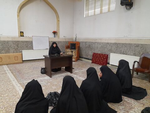 تجمع خواهران طلبه مدرسه فاطمیه(س)خرم آباد در پی محکومیت جنایات صهیونیست ها در غزه