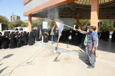 تصاویر/ تجمع اعتراضی طلاب جامعه الزهرا در پی حمله وحشیانه رژیم صهیونیستی
