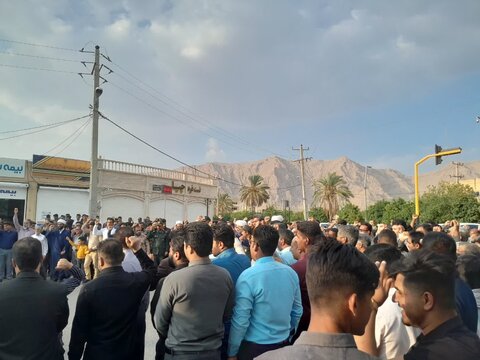 تصاویر/ تجمع اعتراضی حوزویان و ا مردم حاجی آباد در محکومیت حمله ددمنشانه رژیم صهیونسیتی به بیمارستان غزه