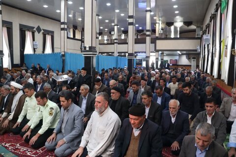 تصاویر/ اقامه نماز جمعه شهرستان چهاربرج