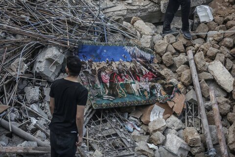 آوار به جا مانده از بمباران قدیمی‌ترین کلیسای غزه
