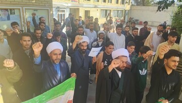 تصاویر/ اجتماع اساتید و طلاب مدرسه علمیه شهید مصطفی خمینی تاکستان در حمایت از مردم غزه