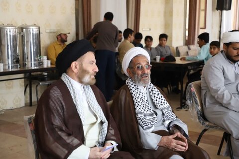 تصاویر نشست هم اندیشی ائمه جماعات فعال مساجد لرستان