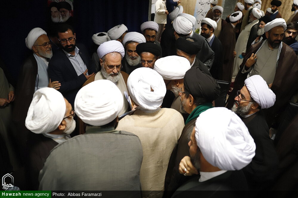 گزارشی از گفت و شنود آیت الله اعرافی با مبلغان برتر و مطرح حوزوی