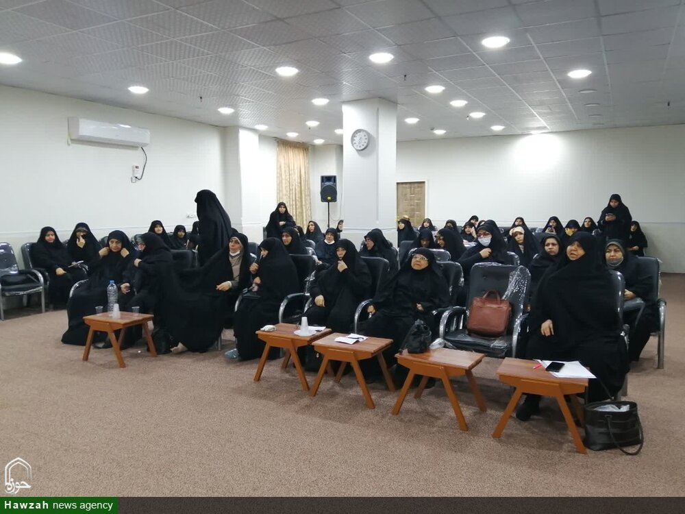 جلسه بصیرتی بانوان فارغ التحصیلان و فعالان فرهنگی حوزه های علمیه خواهران
