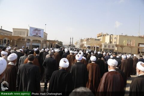 بالصور/ تشييع جثمان الفقيدآية الله محمد حسن الفاضل الكلبايكاني بمدينة قم المقدسة