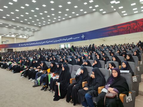 تصاویر اجلاسیه ۱ هزار و ۱۰۰ شهید معلم و دانش آموز لرستان