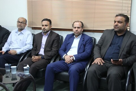 دیدار مدیر کل و جمعی از کارکنان ورزش جوانان استان با امام جمعه بوشهر
