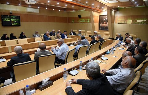تصاویر| نشست صمیمی اعضاء گروه جهاد تبیین سمن دیده بان با نماینده ولی فقیه در فارس
