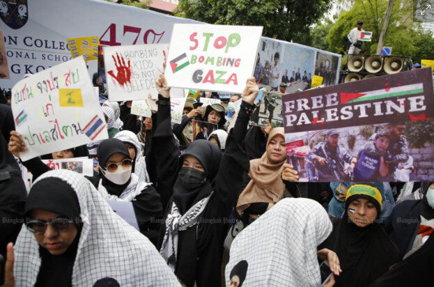 تھائی لینڈ میں غزہ پر جاری اسرائیلی بمباری کی مذمت اور فلسطینی مظلوم مسلمانوں کی حمایت میں مظاہرہ