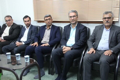 دیدار مدیر کل و کارکنان بیمه سلامت با امام جمعه بوشهر